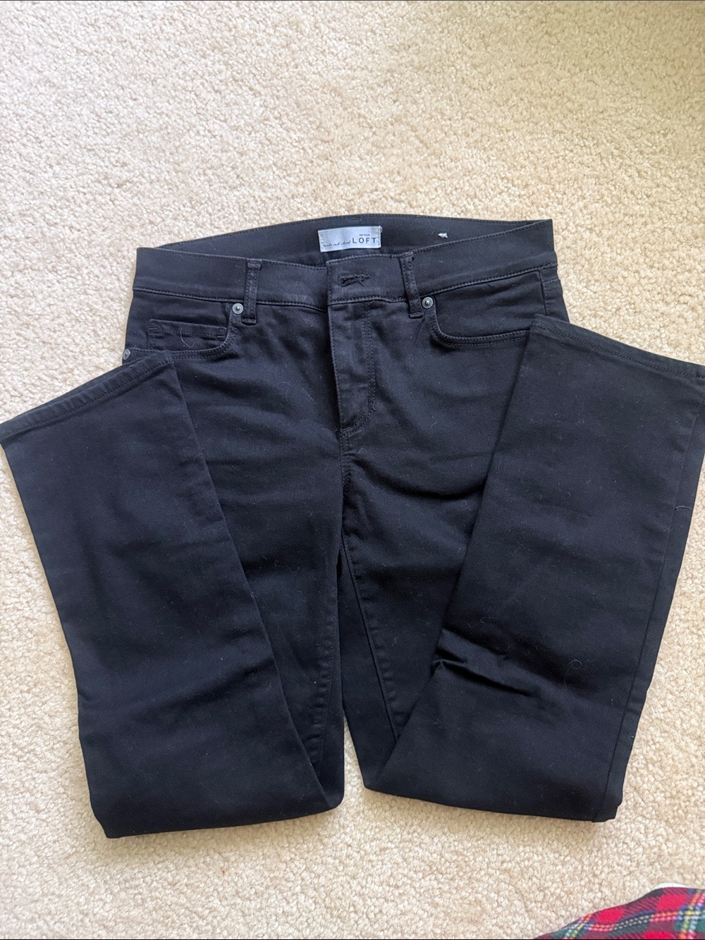 Left!!! Black jeans size 2 90% cotton 8% polyester 2% Elastane